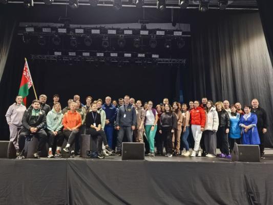 Субботник — добрая традиция, объединяющая коллектив