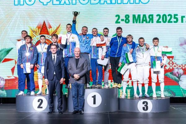 🤺Во Дворце спорта завершился 4-ый день чемпионата страны по фехтованию